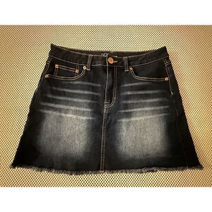 No Boundaries Denim Jean Skirt Sz 13 8/10 Runs Small Short Stretch Mid Rise NOBO